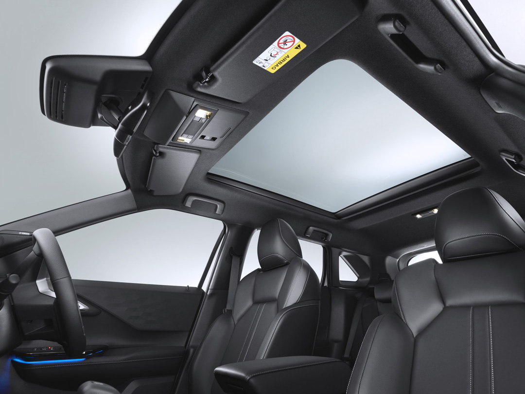 Frameless Panoramic Roof with Electric Shade